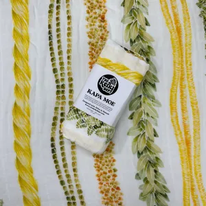 Lei Alaula Kula Bamboo Muslin Kapa Moe (Swaddle Blanket)